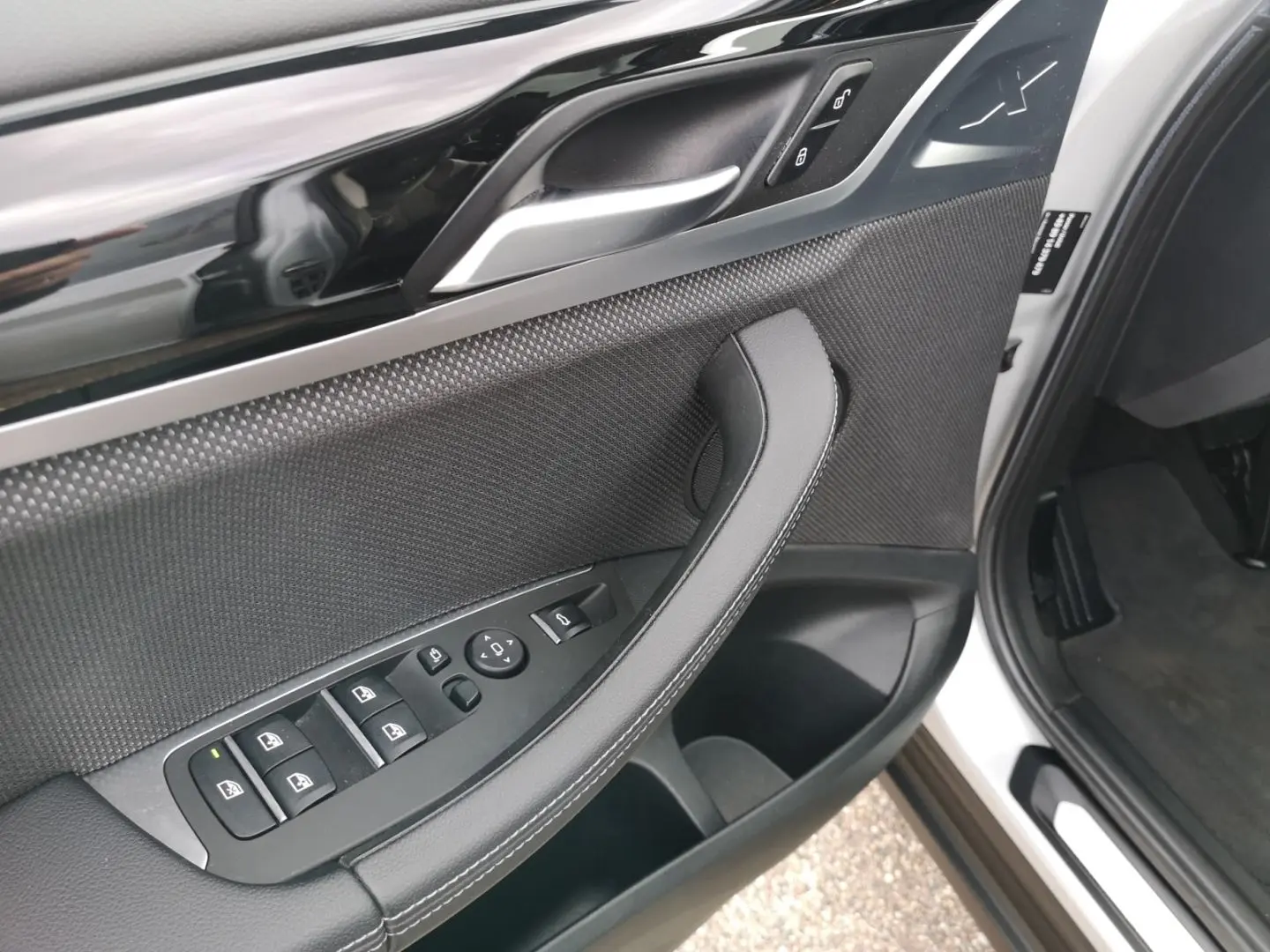 X3 xDrive 20d xLine LED KLIMAAUTO PANO NAVI PDC