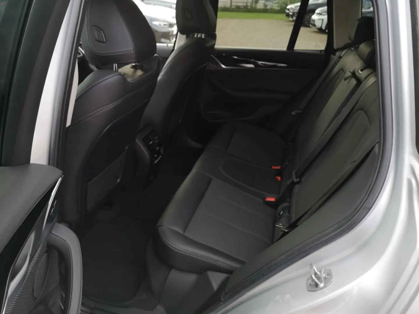 X3 xDrive 20d xLine LED KLIMAAUTO PANO NAVI PDC