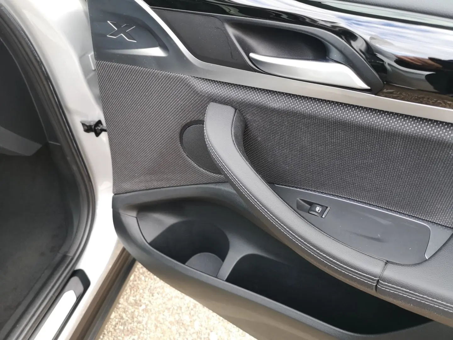 X3 xDrive 20d xLine LED KLIMAAUTO PANO NAVI PDC