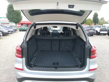 X3 xDrive 20d xLine LED KLIMAAUTO PANO NAVI PDC
