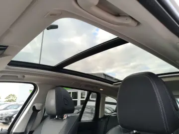 X3 xDrive 20d xLine LED KLIMAAUTO PANO NAVI PDC