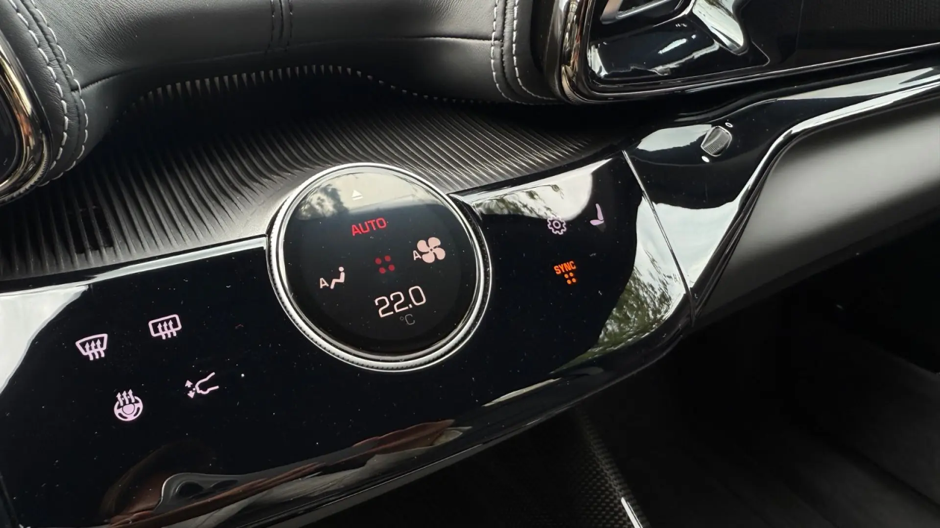 Purosangue Voll Carbon Massage Sitze JBL LED