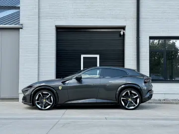 Purosangue V12 DCT 4WD