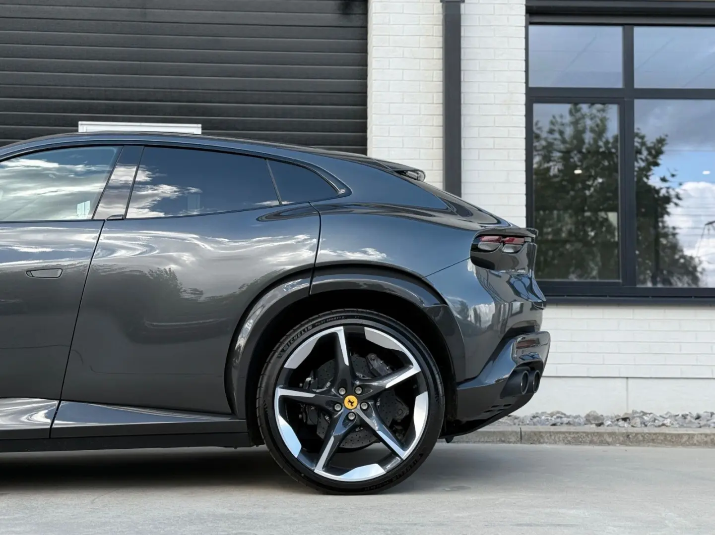 Purosangue V12 DCT 4WD