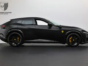 Purosangue FullCarbon Panorama Massage NOVITEC