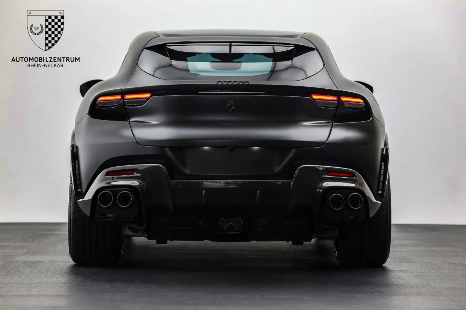 Purosangue FullCarbon Panorama Massage NOVITEC