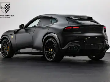 Purosangue FullCarbon Panorama Massage NOVITEC