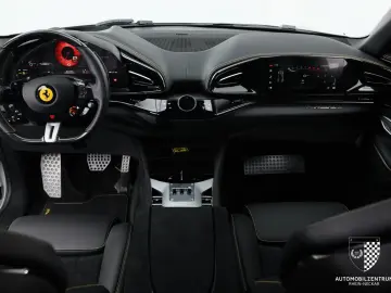 Purosangue FullCarbon Panorama Massage NOVITEC