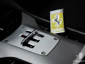 Purosangue FullCarbon Panorama Massage NOVITEC