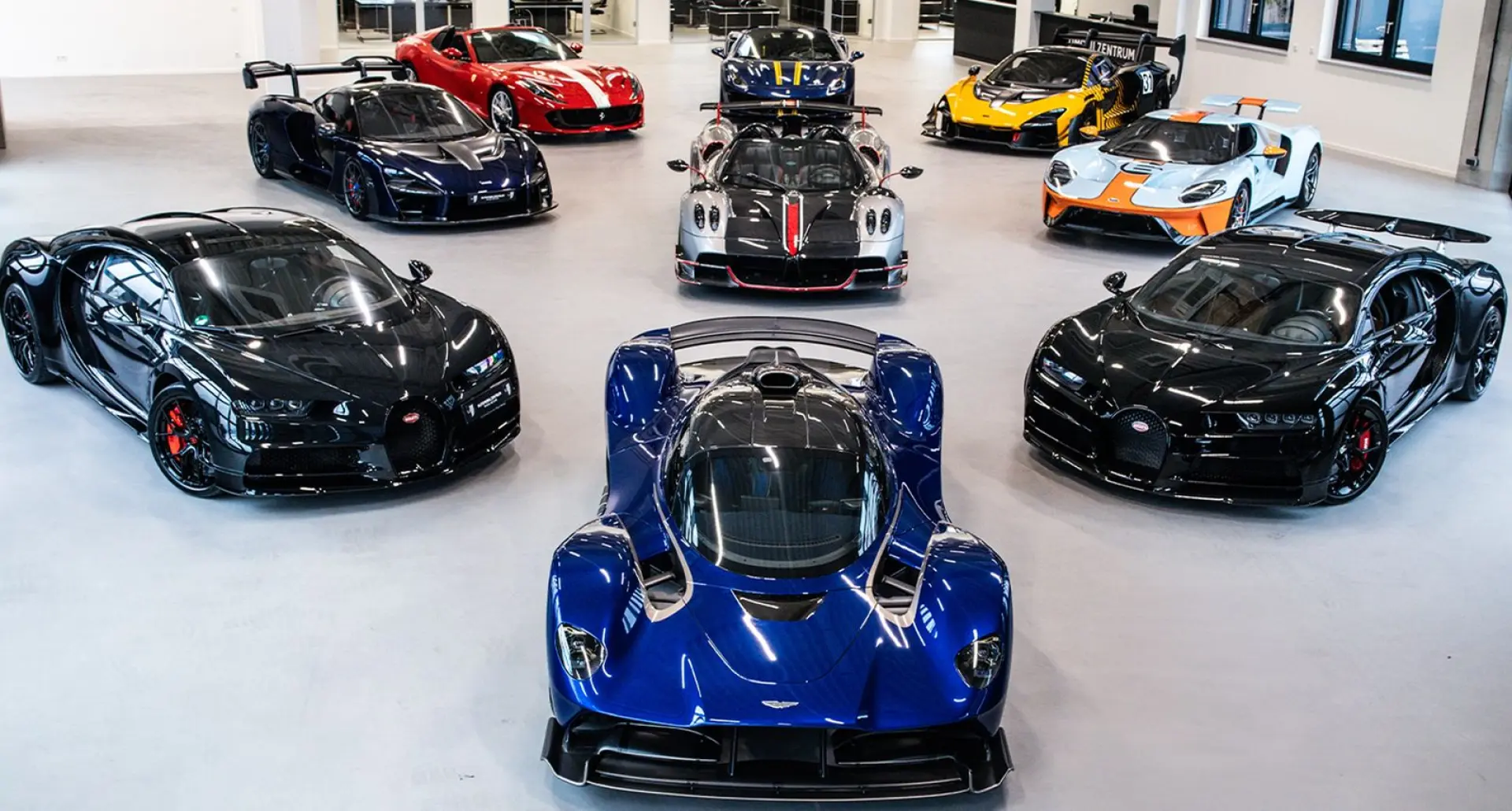 Purosangue FullCarbon Panorama Massage NOVITEC