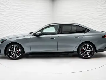 BMW 520 d xDrive M Pachet sport Pro B&W