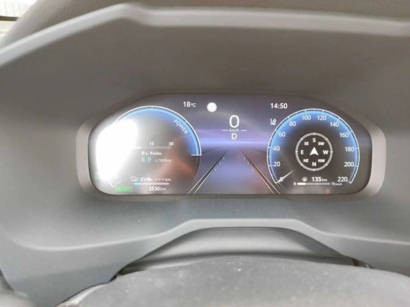 Across Comfort  AWD PHEV E-Four NAVI ACC Klimaau