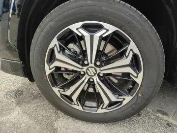 Across Comfort  AWD PHEV E-Four NAVI ACC Klimaau