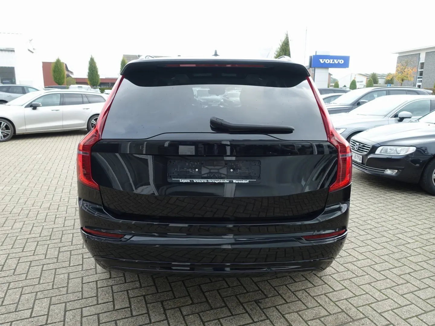 XC90 T8 AWD Ultimate Dark