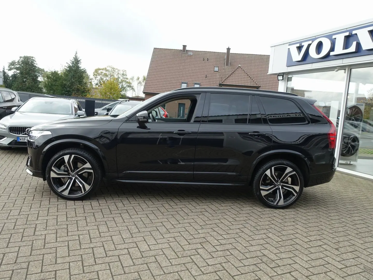 XC90 T8 AWD Ultimate Dark