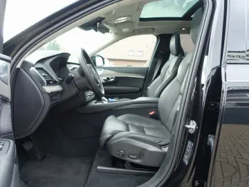 XC90 T8 AWD Ultimate Dark