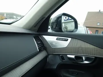 XC90 T8 AWD Ultimate Dark