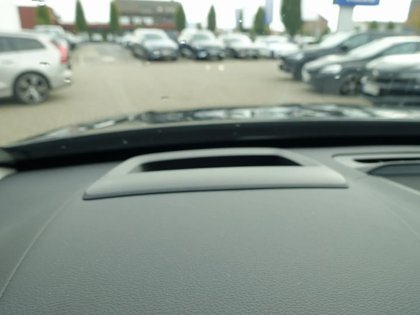 XC90 T8 AWD Ultimate Dark