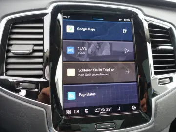 XC90 T8 AWD Ultimate Dark