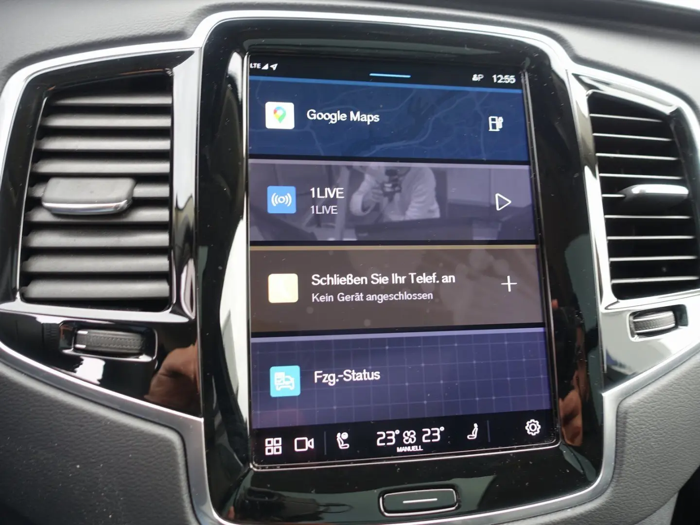 XC90 T8 AWD Ultimate Dark