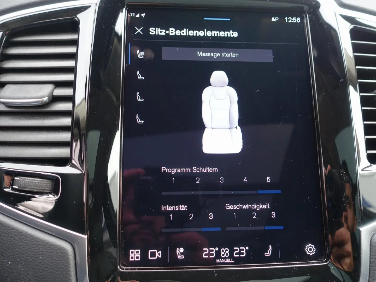 XC90 T8 AWD Ultimate Dark