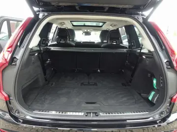 XC90 T8 AWD Ultimate Dark