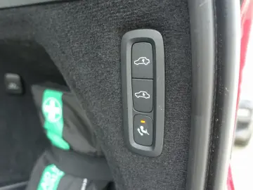 XC90 T8 AWD Ultimate Dark