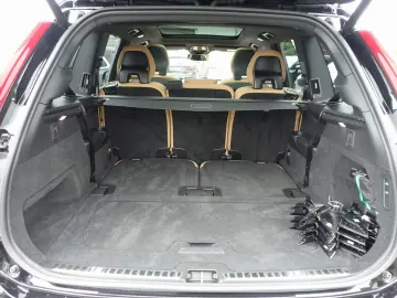 XC90 Plus Bright T8 AWD