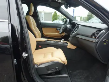 XC90 Plus Bright T8 AWD