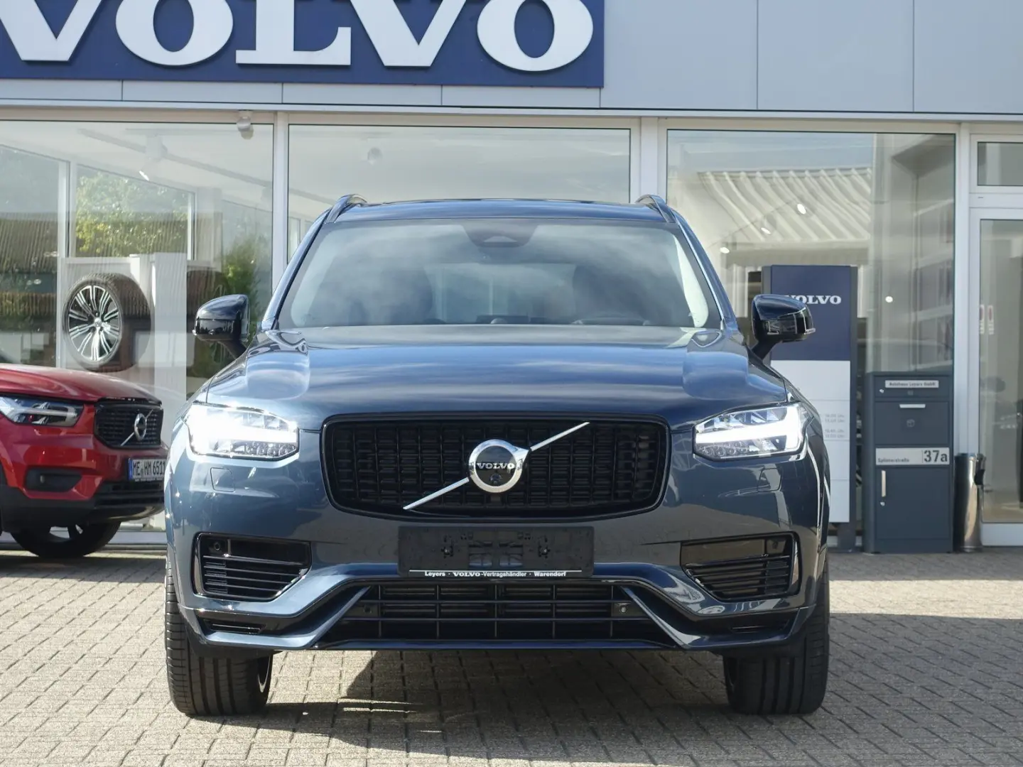 XC90 T8 Ultra Dark
