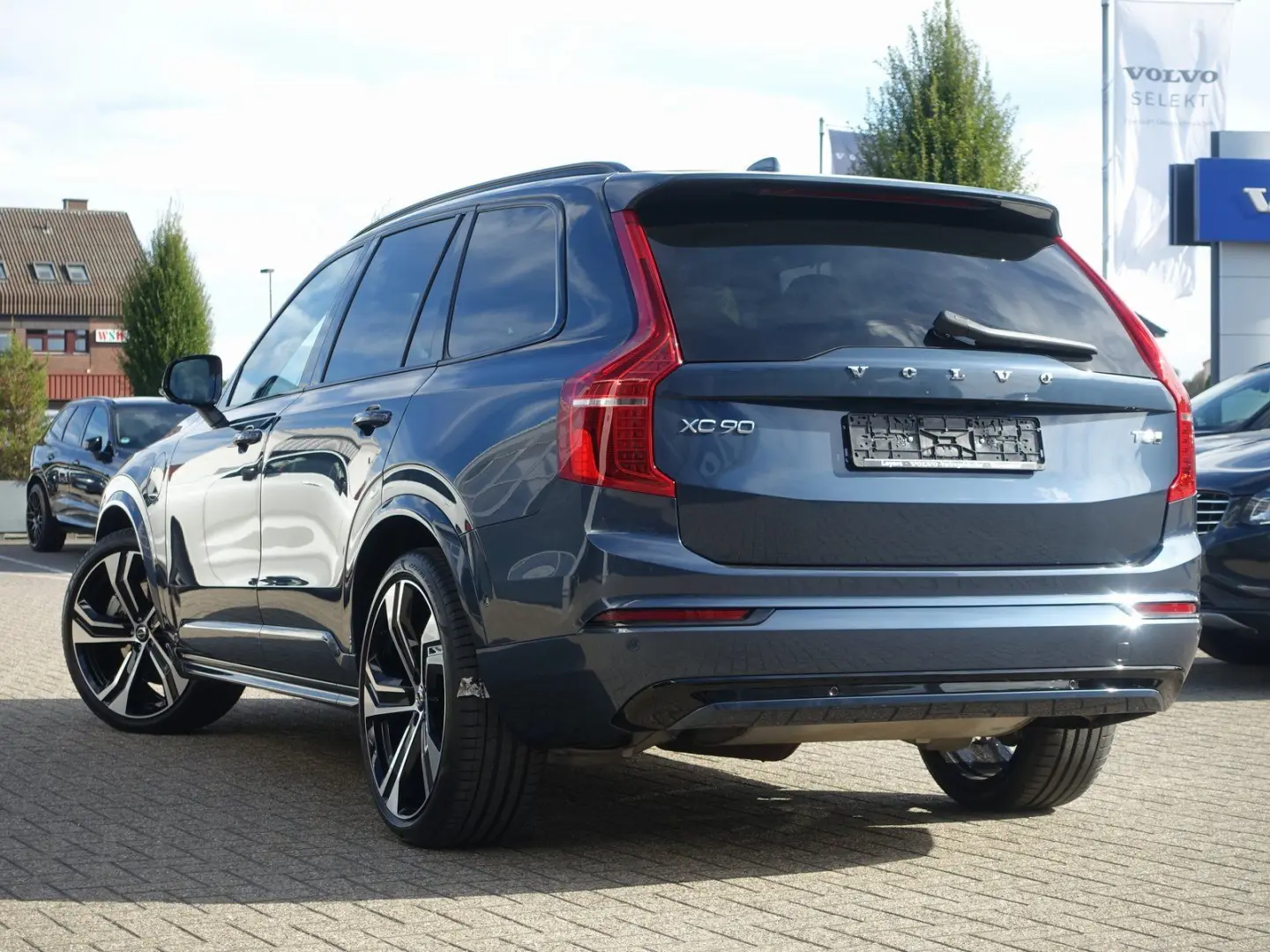 XC90 T8 Ultra Dark