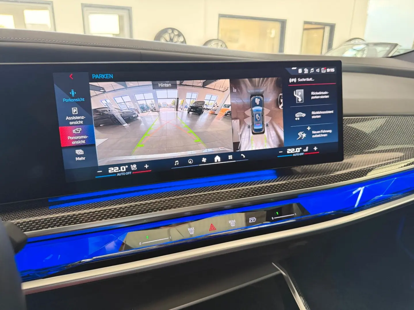 M760e xDrive Two Tone Individual 3xTV SkyLounge