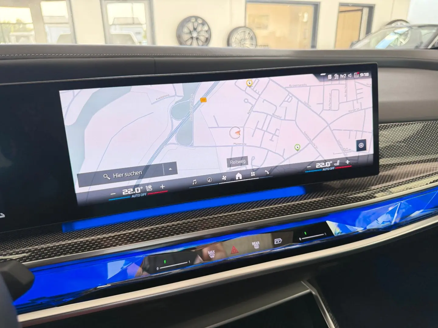 M760e xDrive Two Tone Individual 3xTV SkyLounge