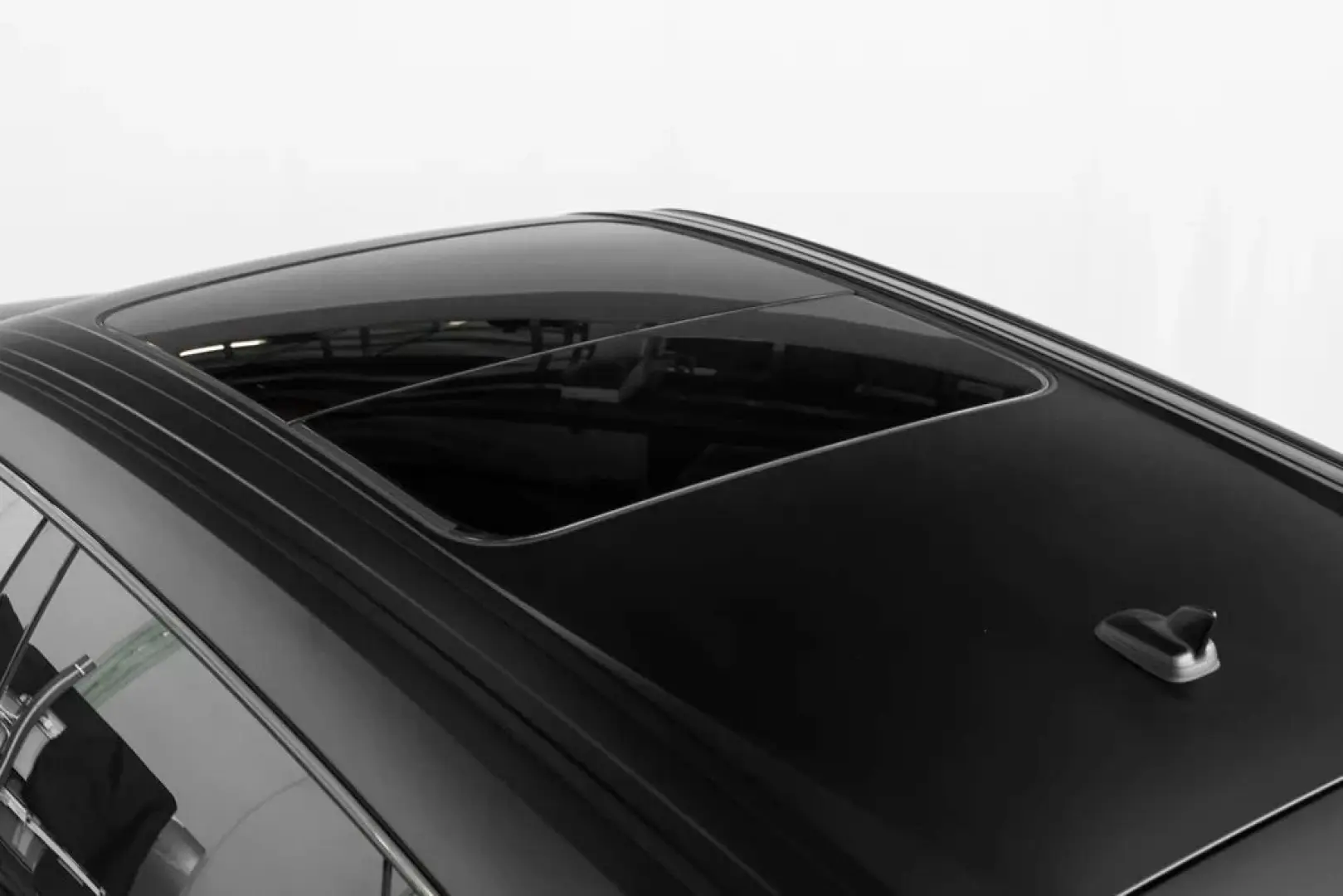 Urus S Nero Nemesis  Style Package  Dark Package