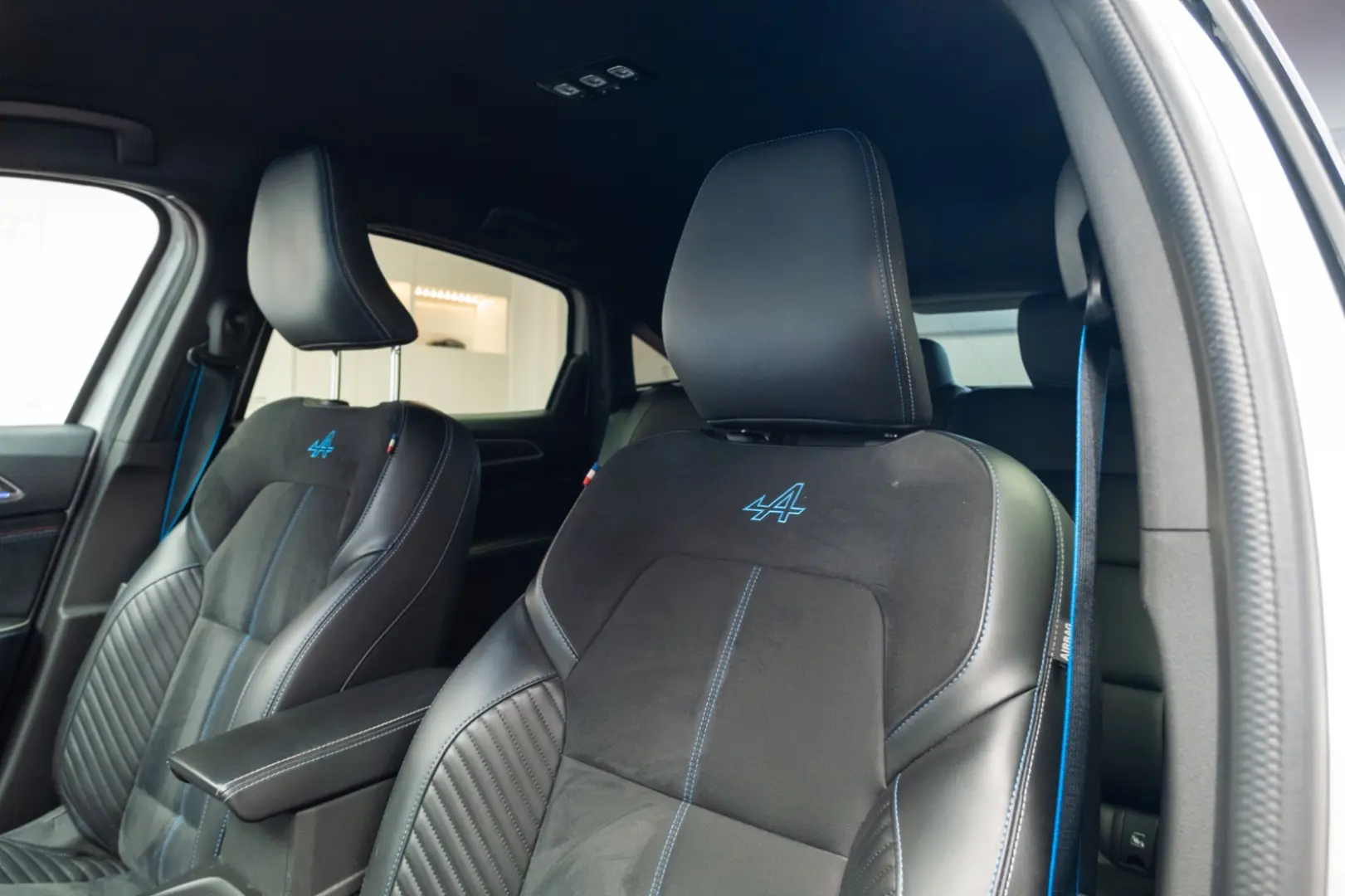 Renault Arkana Esprit Alpine 160 CP MHEV