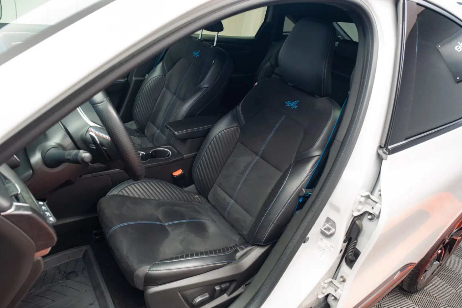 Renault Arkana Esprit Alpine 160 CP MHEV