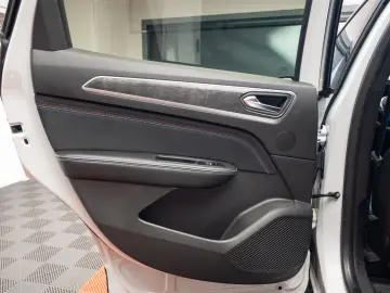 Renault Arkana Esprit Alpine 160 CP MHEV