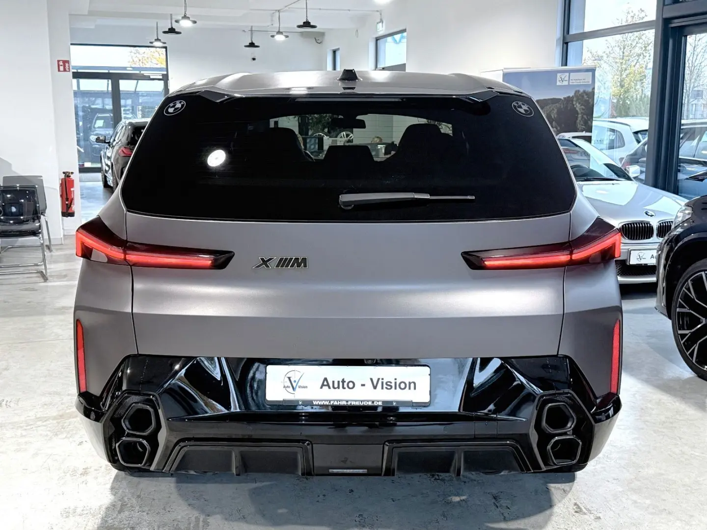 XM  M Drivers  AHK Soft-Close Bowers&Wilkins ACC