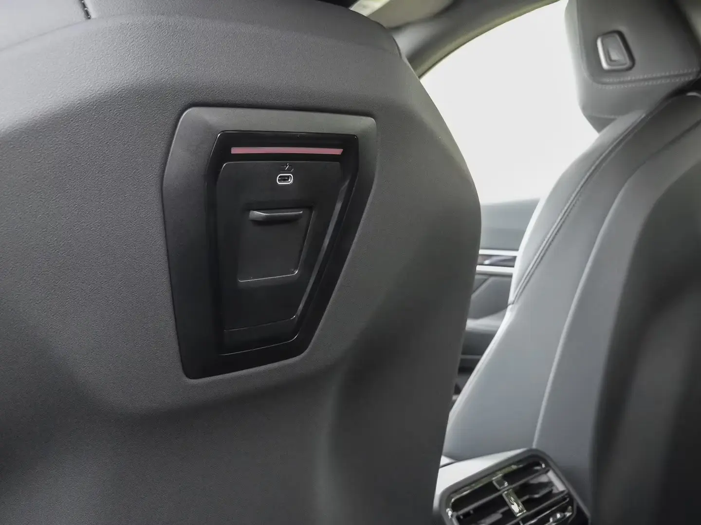 BMW 520 d xDrive M Sport HUD PANO ACC