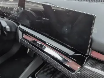 BMW 520 d xDrive M Sport HUD PANO ACC