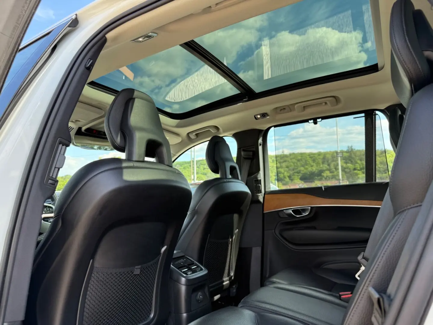 XC90 T8 Inscription 7 Sitze AWD PANO H&K HUD ACC