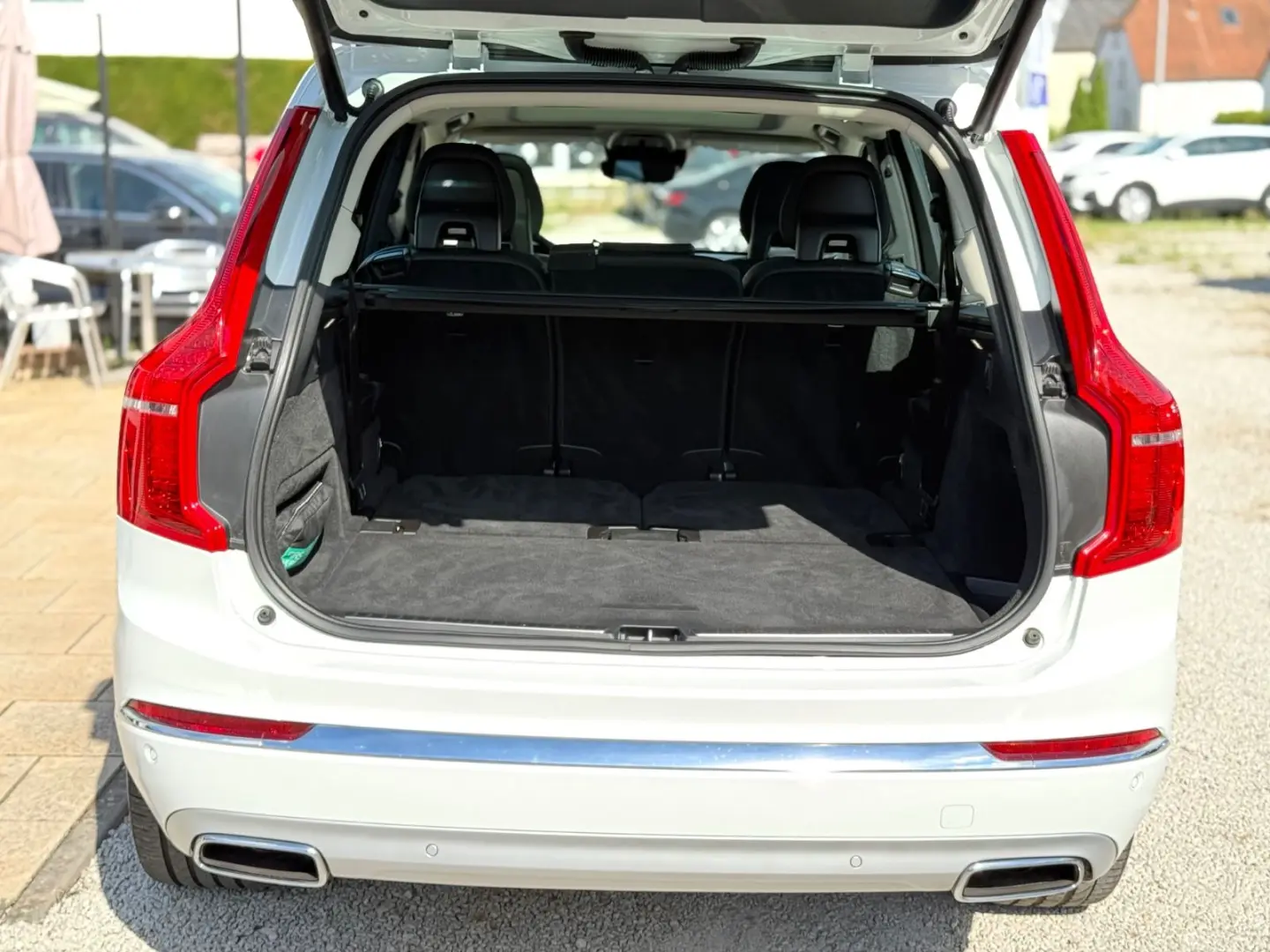 XC90 T8 Inscription 7 Sitze AWD PANO H&K HUD ACC