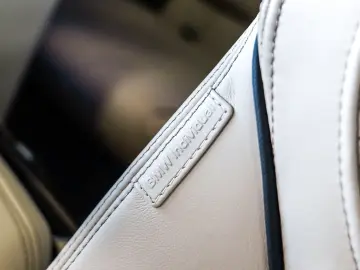 X6 xDr30d MSpPro Massage IconicGlow SkyLounge CraftedC