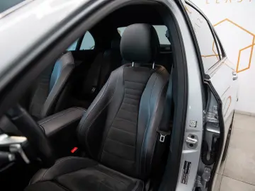 Mercedes-Benz Clasa E 450 4Matic