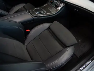 Mercedes-Benz Clasa E 450 4Matic