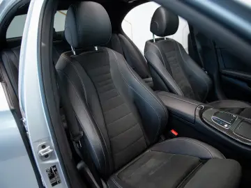 Mercedes-Benz Clasa E 450 4Matic