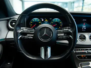 Mercedes-Benz Clasa E 450 4Matic