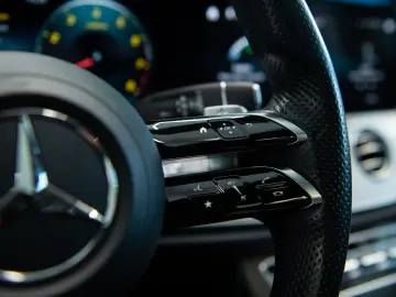 Mercedes-Benz Clasa E 450 4Matic