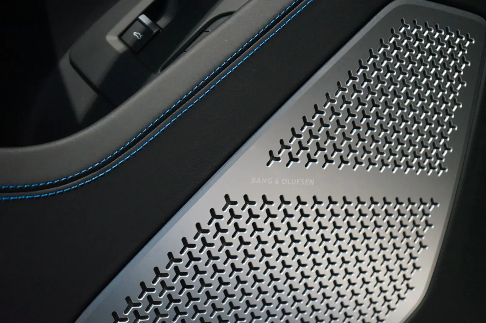 Urus S   ANIMA   Pano   B&O Advanced   23