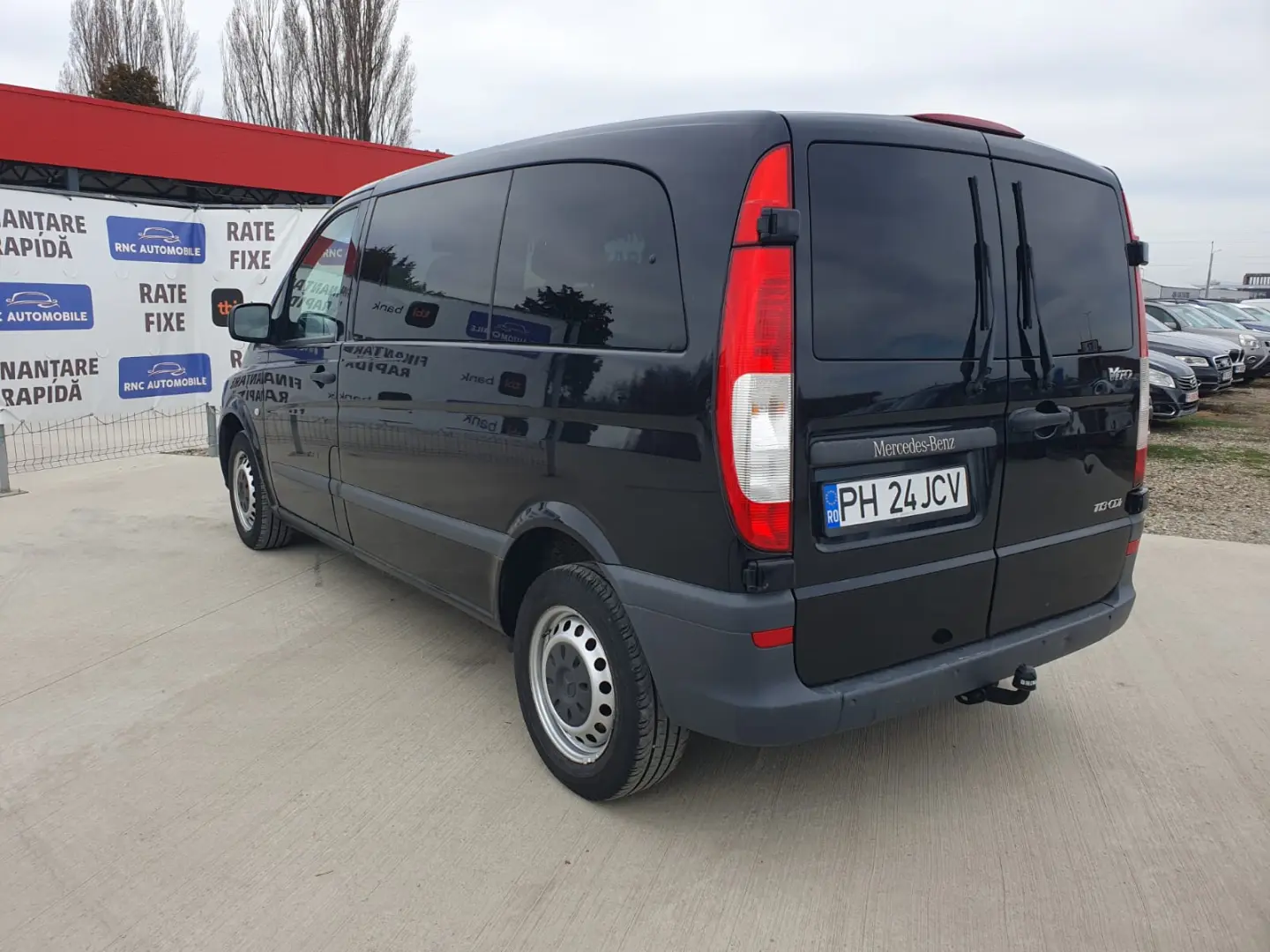 Mercedes-Benz Vito 8  1 LOCURI
